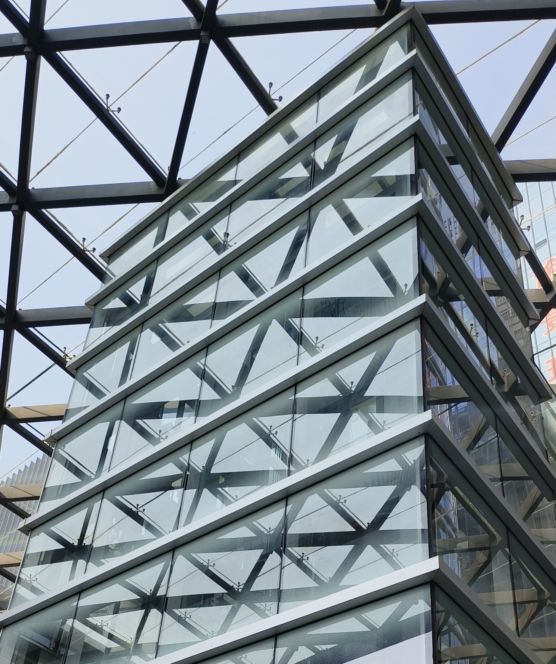 電梯玻璃幕墻公司哪家專業(yè) 電梯玻璃幕墻公司哪家專業(yè)